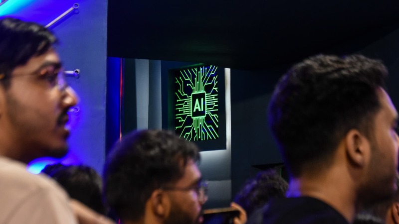 Illustration representing the AI Boom in 2026, with tech giants investing billions in expanding data centers and artificial intelligence research facilities.